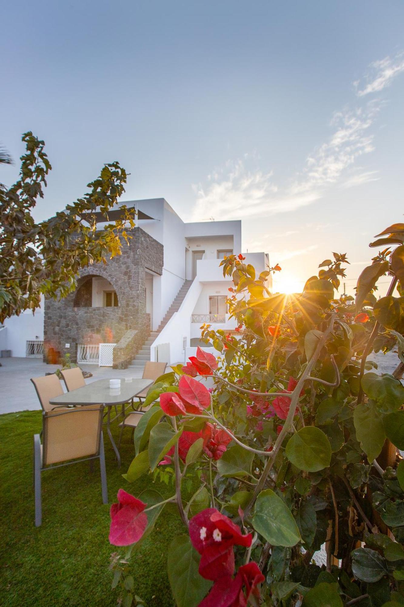Santorini Villatzio Suites Mesaria Exteriér fotografie